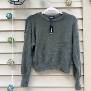 EXPRESS Fuzzy Balloon Sleeve Sweater